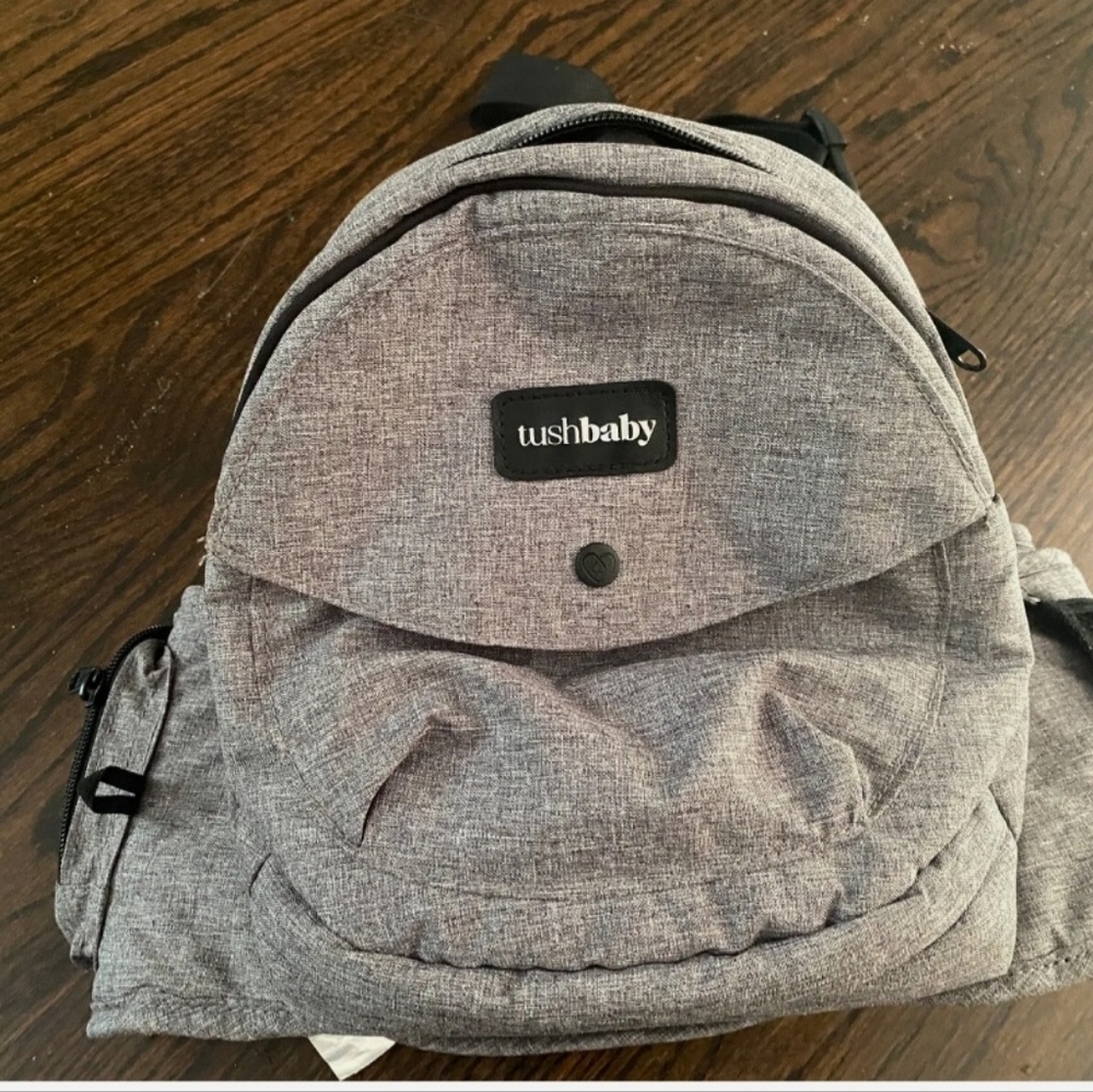 TushBaby Gray Carrier
